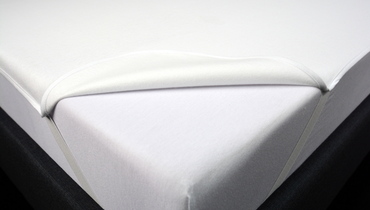 Dlaczego należy stosować ochraniacze na materac?