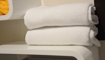 Jak wybierać najlepszą konfekcję pościelową do hotelu? (prześcieradła, poduszki, poszwy)