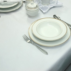 Goliat Overlay on the Table 